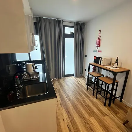 Modern Flat In * מצ'יקו